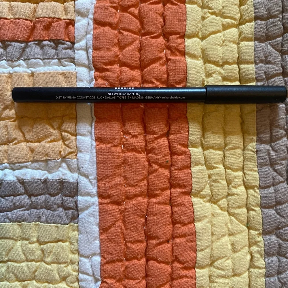 REINA REBELDE eyeliner - Picture 3 of 3